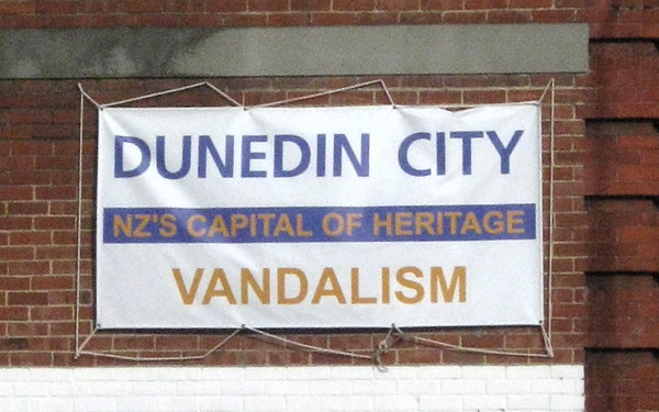 vandalism2
